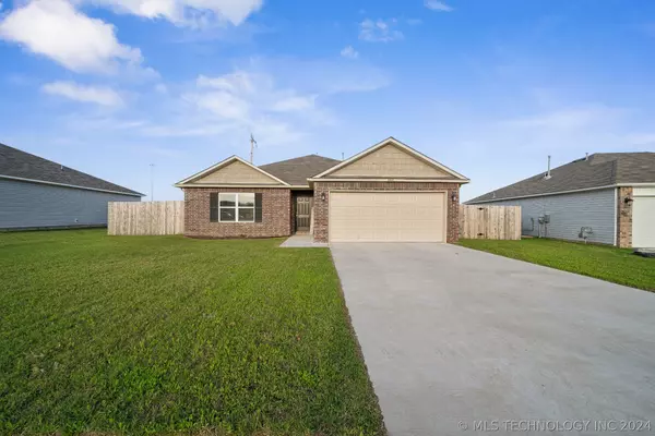 Owasso, OK 74055,10811 N 101st East Court