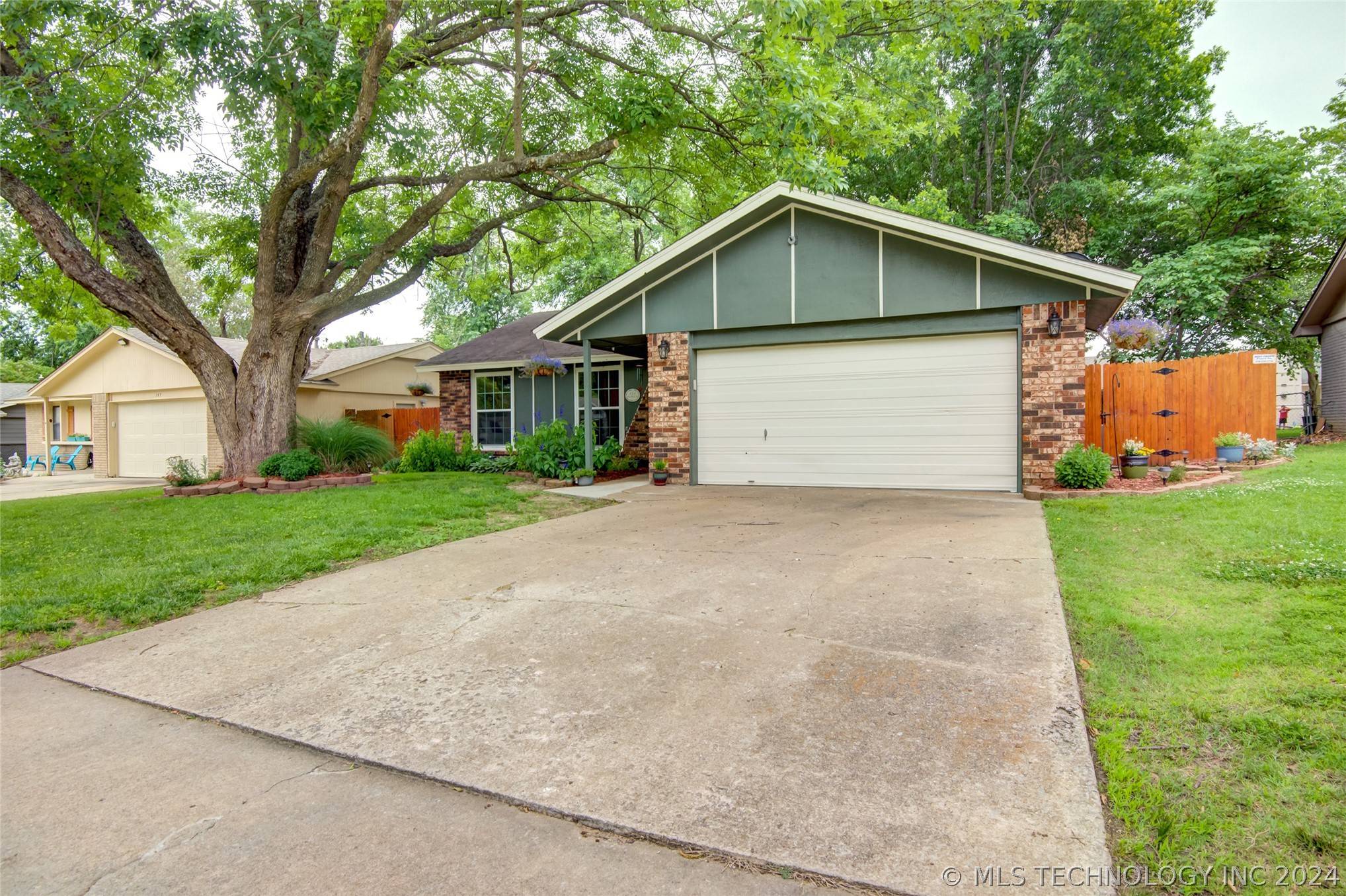 Broken Arrow, OK 74012,151 W Kent ST