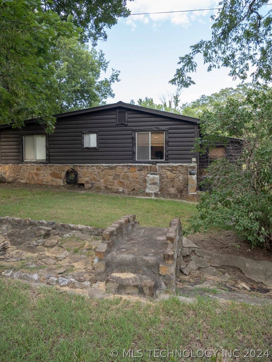 Locust Grove, OK 74352,919 Spring Creek RD