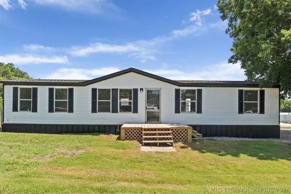 Kingston, OK 73439,303 SW 5th