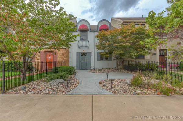 Tulsa, OK 74105,3926 S Madison PL