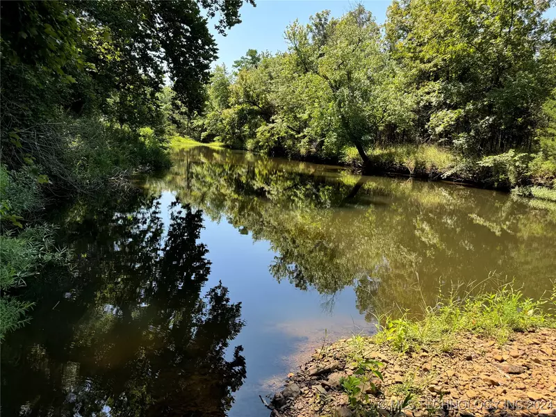 0001 N Bengal RD, Red Oak, OK 74942