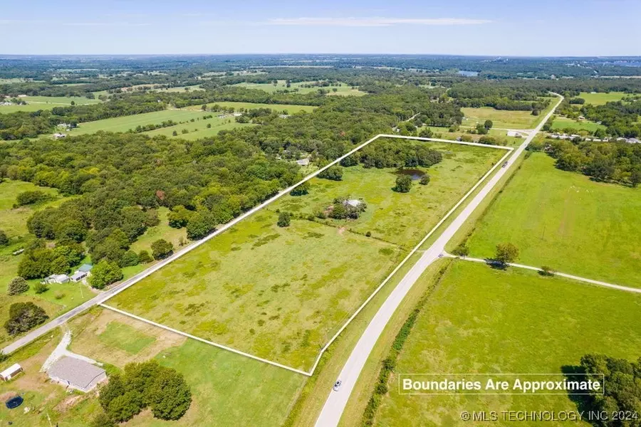 Hwy 82, Spavinaw, OK 74366