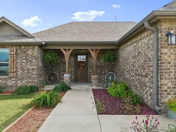 Mounds, OK 74047,6930 Olind DR