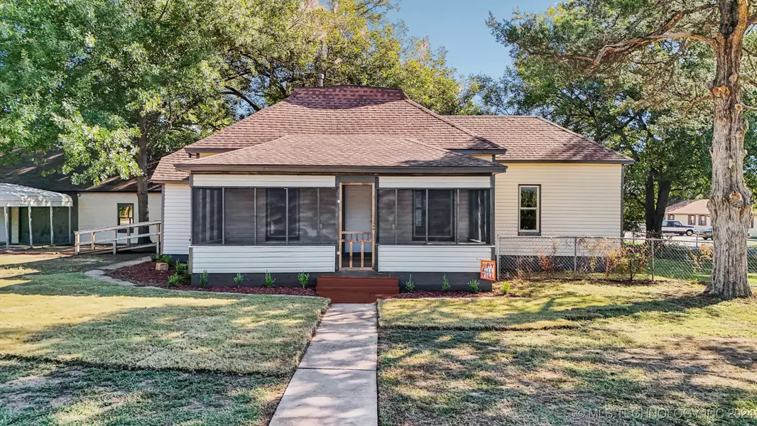 310 W Cherokee ST, Cleveland, OK 74020