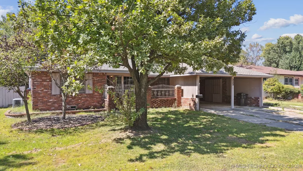 327 N 33rd ST, Muskogee, OK 74401