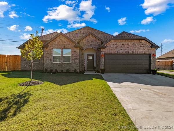 6407 Foxtail Park DR,  Bartlesville,  OK 74006