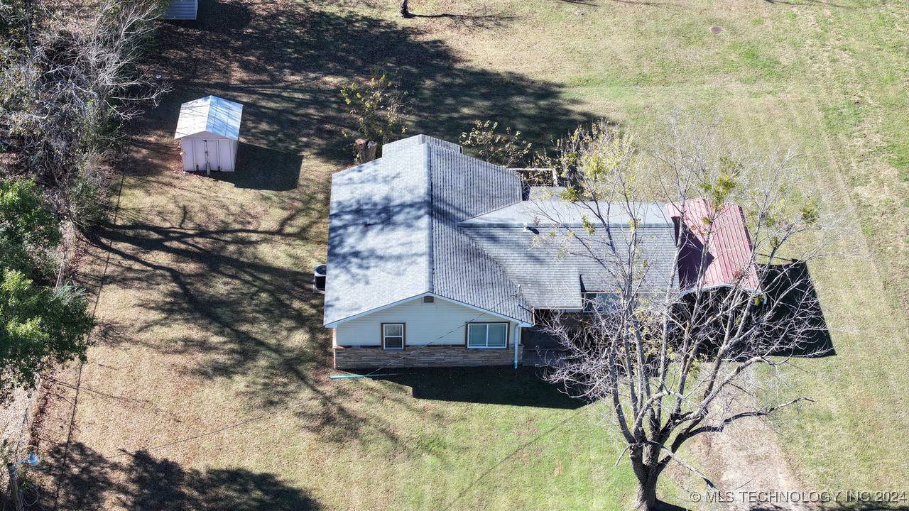 Vian, OK 74962,709 Benton Line RD
