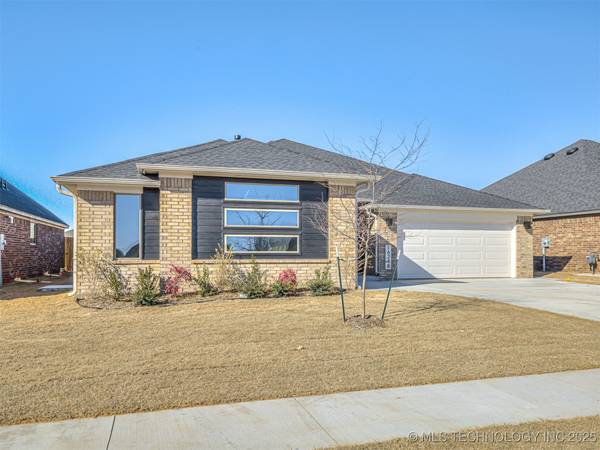 16248 S 89th AVE E, Bixby, OK 74008