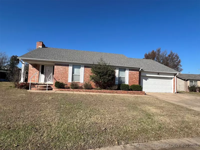 137 Granada DR, Mannford, OK 74044