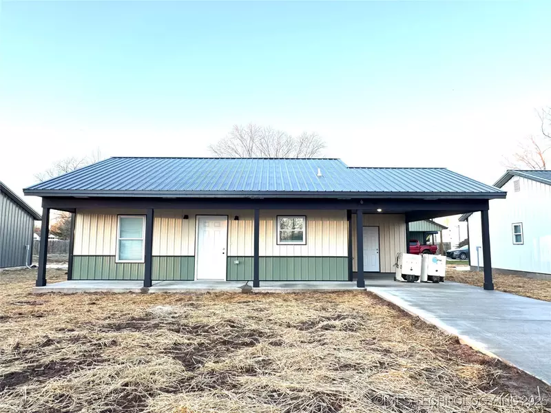 1166 W Pine ST, Westville, OK 74965