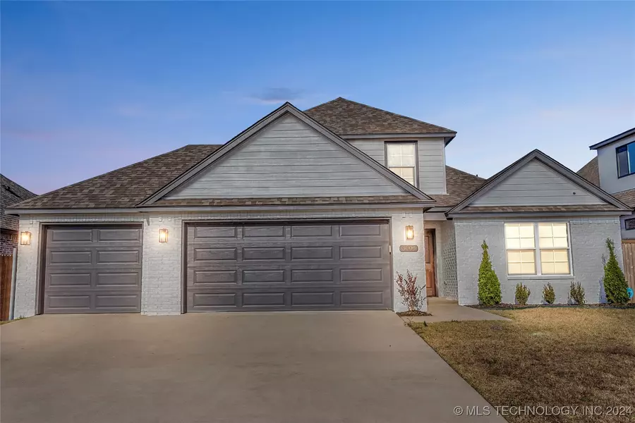3004 W Van Buren CT S, Broken Arrow, OK 74011