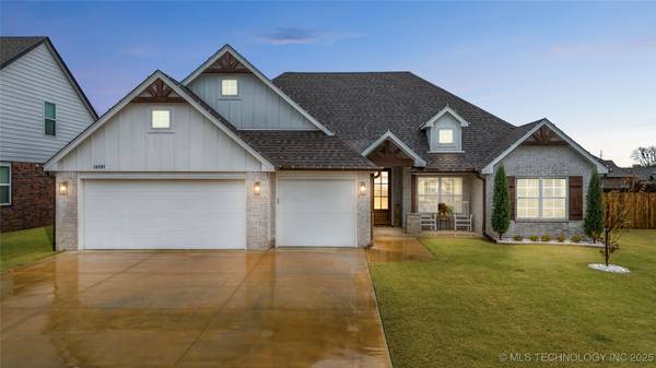 10207 S 230th East Avenue, Broken Arrow, OK 74014