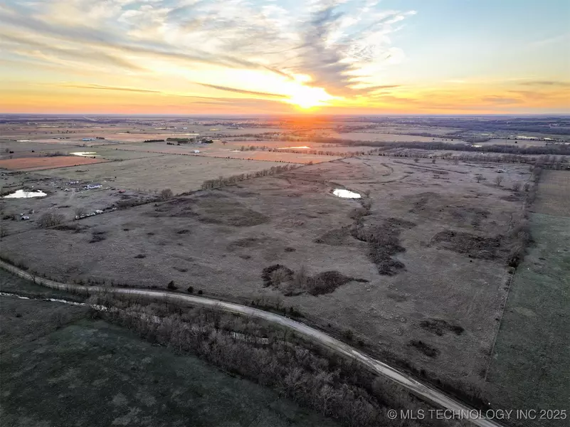 140 414 RD, Nowata, OK 74048