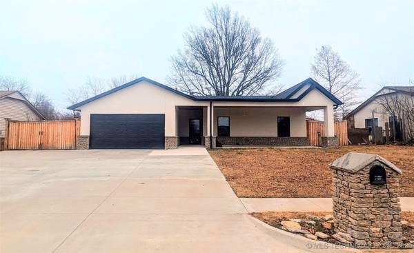 11457 S Emerson PL, Jenks, OK 74037