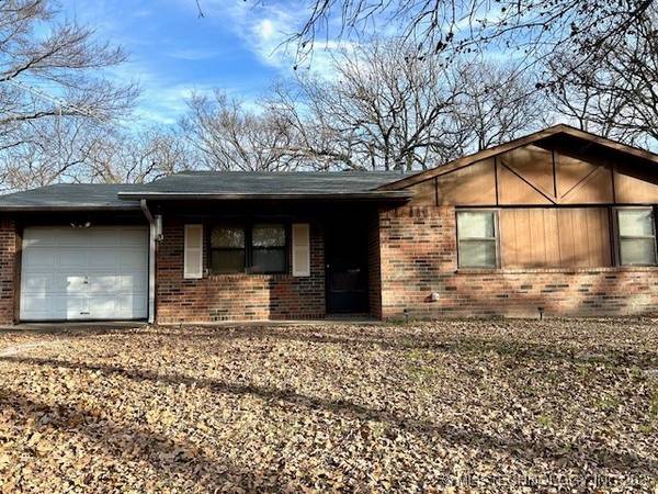 221 Clover, Ardmore, OK 73401