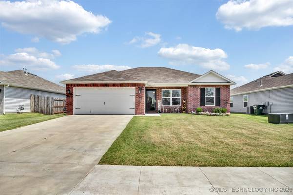 14229 N 73rd East Avenue, Collinsville, OK 74021