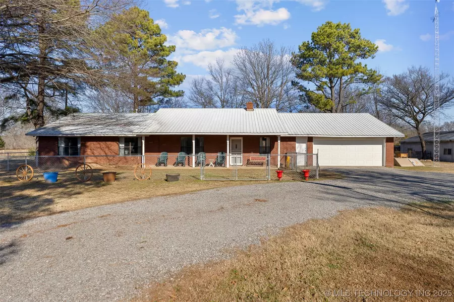 155 Hollis RD, Hartshorne, OK 74547