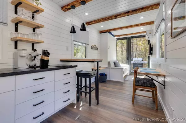 Broken Bow, OK 74728,154 Double Oak