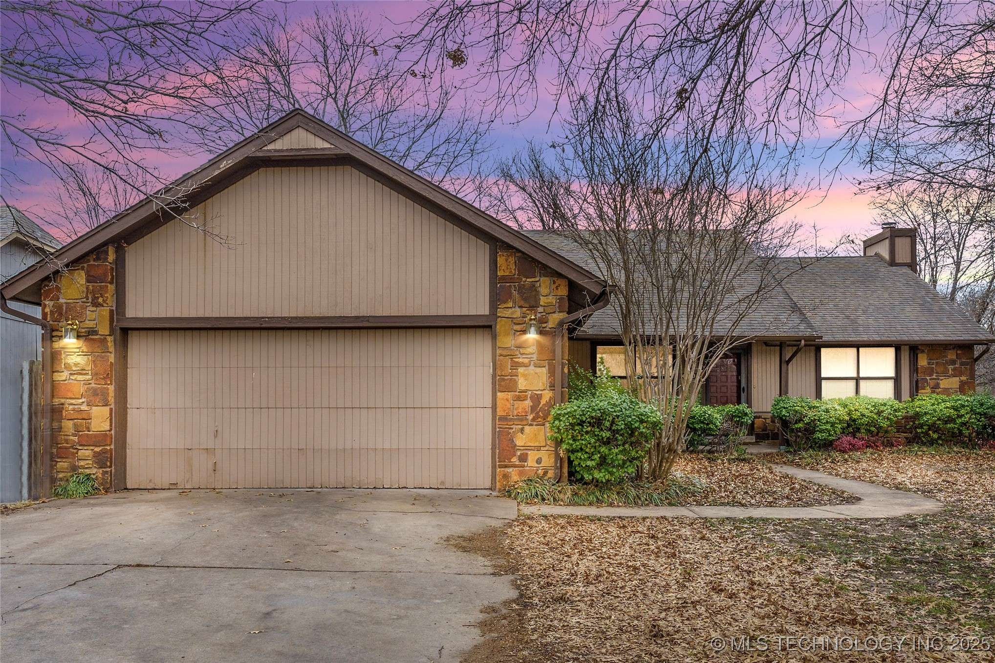 4200 W Urbana ST, Broken Arrow, OK 74012
