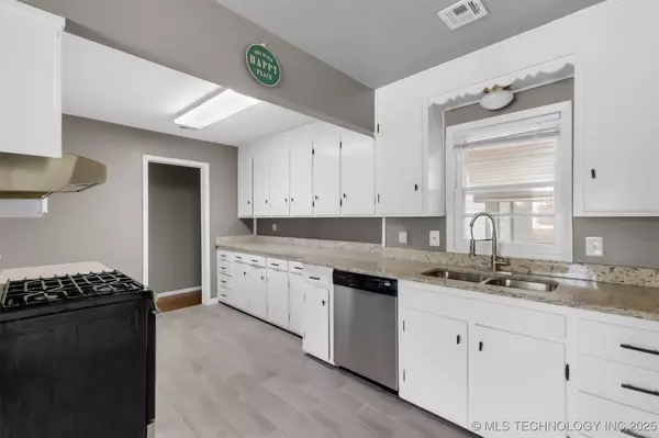 Tulsa, OK 74135,3604 S Jamestown AVE