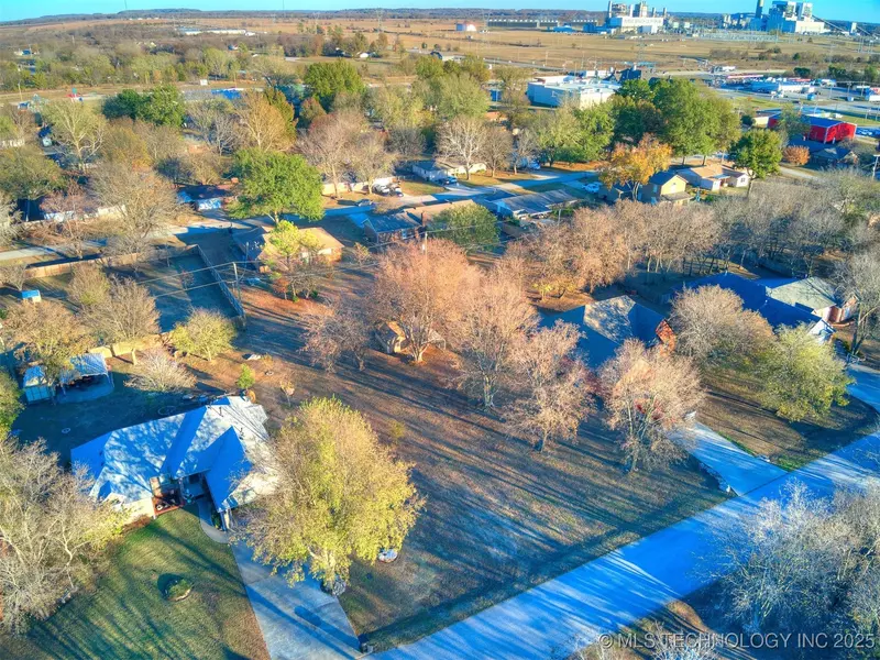 626 S Pecan PL, Oologah, OK 74053