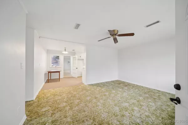 Pryor, OK 74361,26 Bryan ST