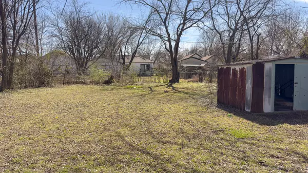 Ada, OK 74820,821 E 15th