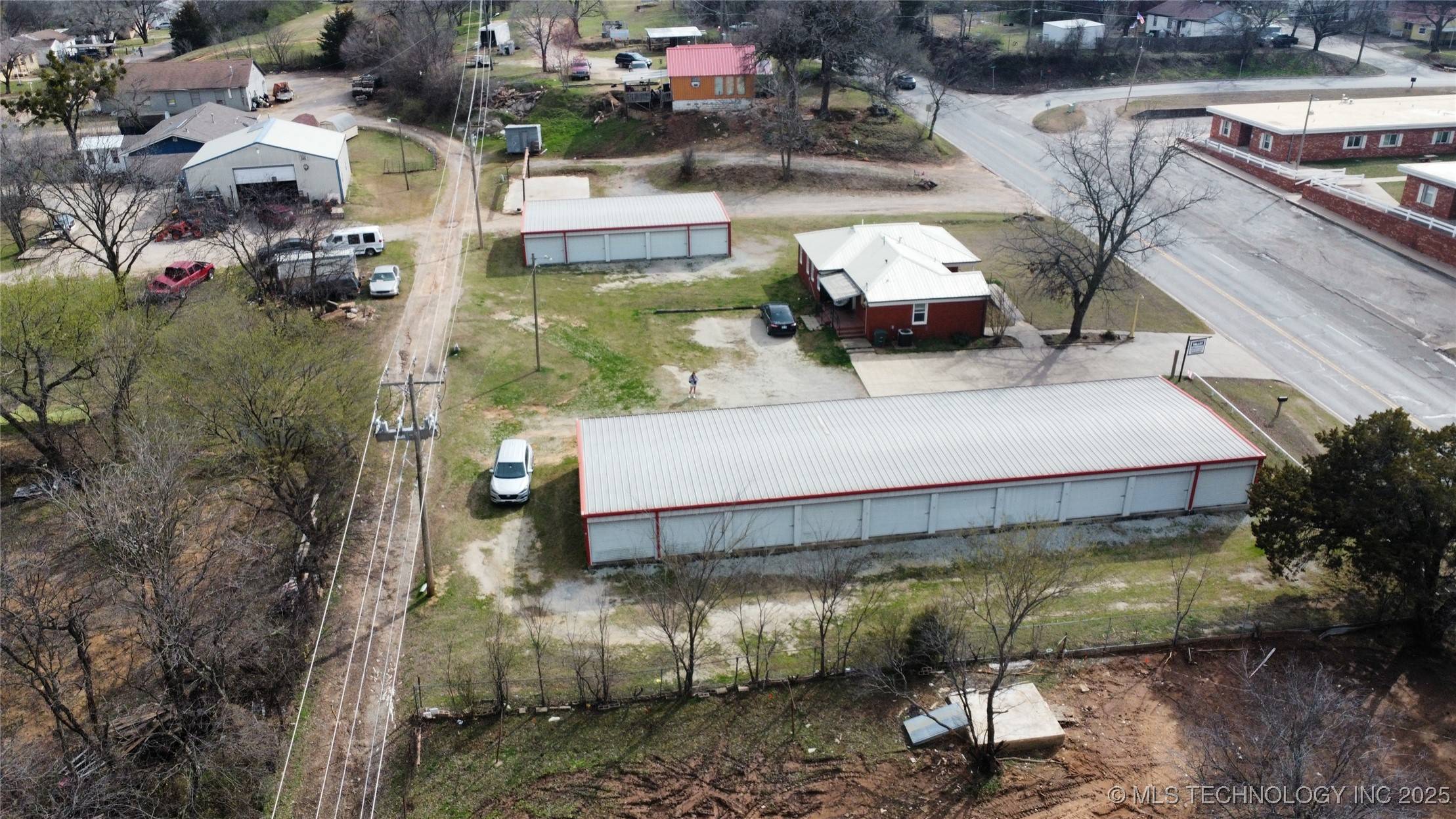 1020 S Chickasaw, Pauls Valley, OK 73075