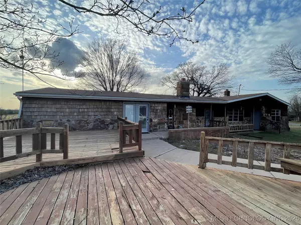 452428 E 970 RD,  Vian,  OK 74962