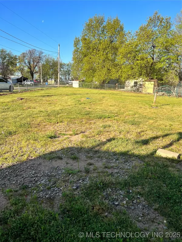 Checotah, OK 74426,416571 Delaware DR