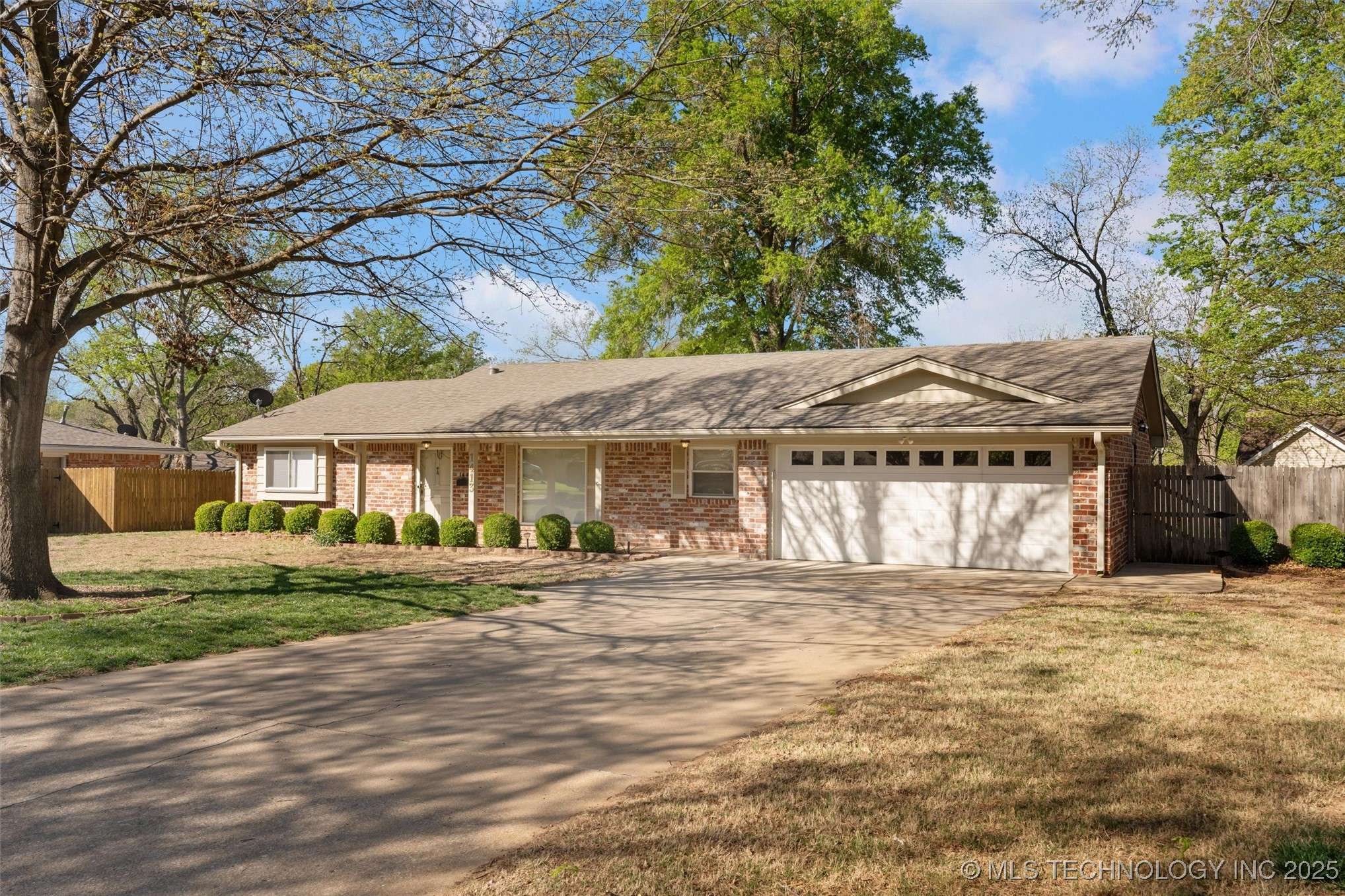 1413 Cedar ST, Bartlesville, OK 74006