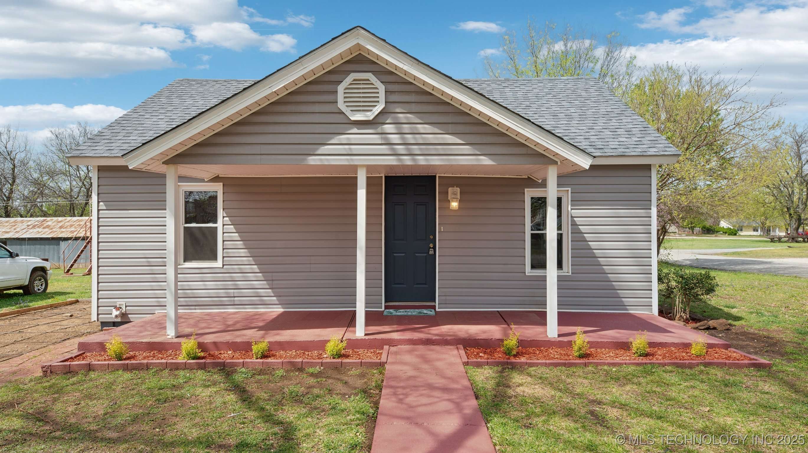 200 S Division ST, Cleveland, OK 74020