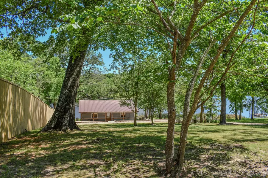 1101 Peninsula DR, Fort Towson, OK 74735