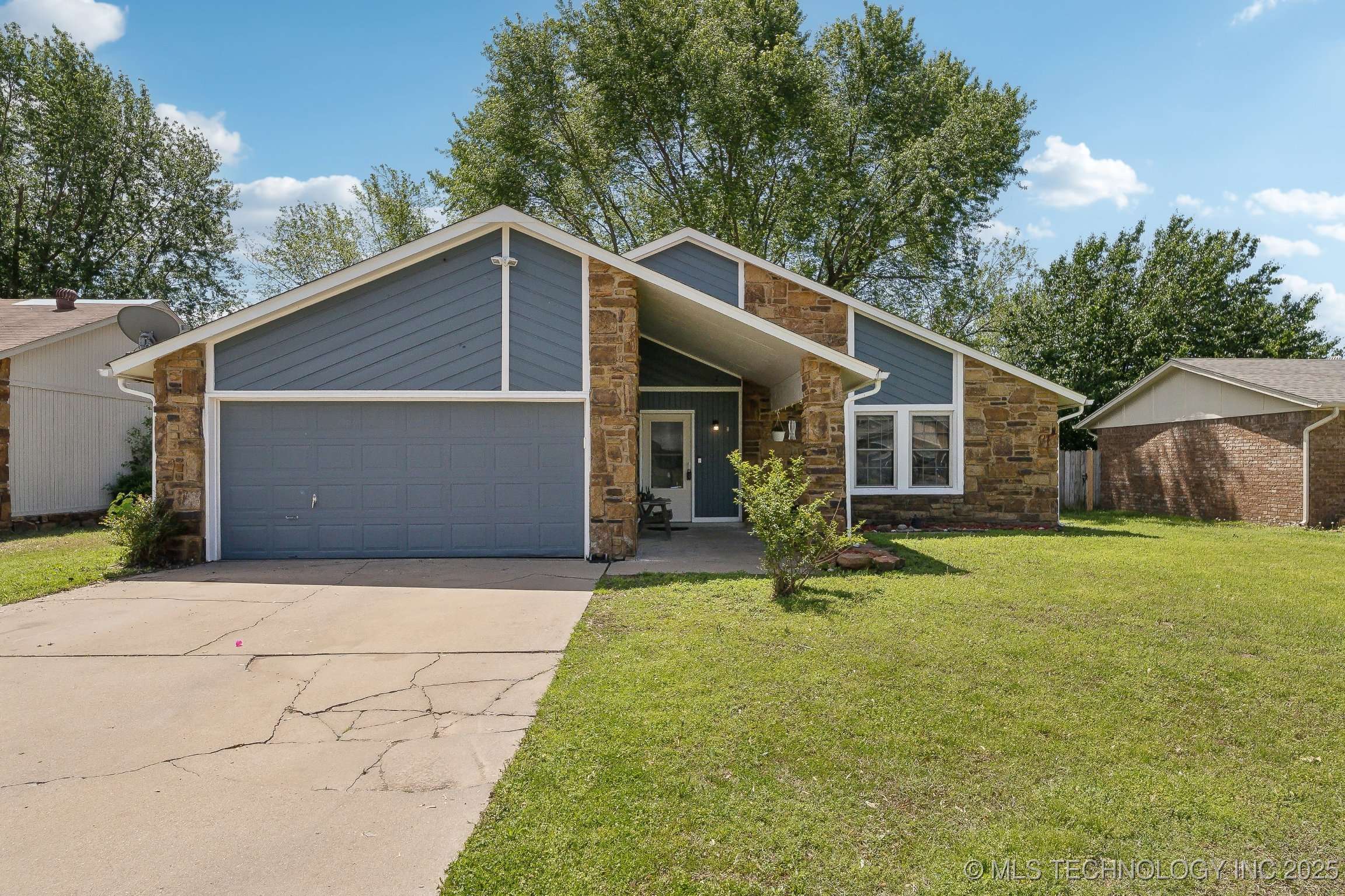 1274 E 140th ST, Glenpool, OK 74033