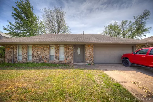 9414 E 50th PL, Tulsa, OK 74145