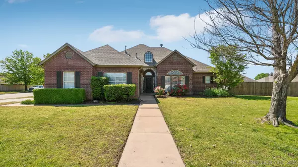 13816 E 89th ST,  Owasso,  OK 74055