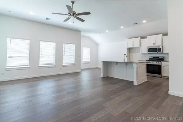 Collinsville, OK 74021,209 S 26th ST