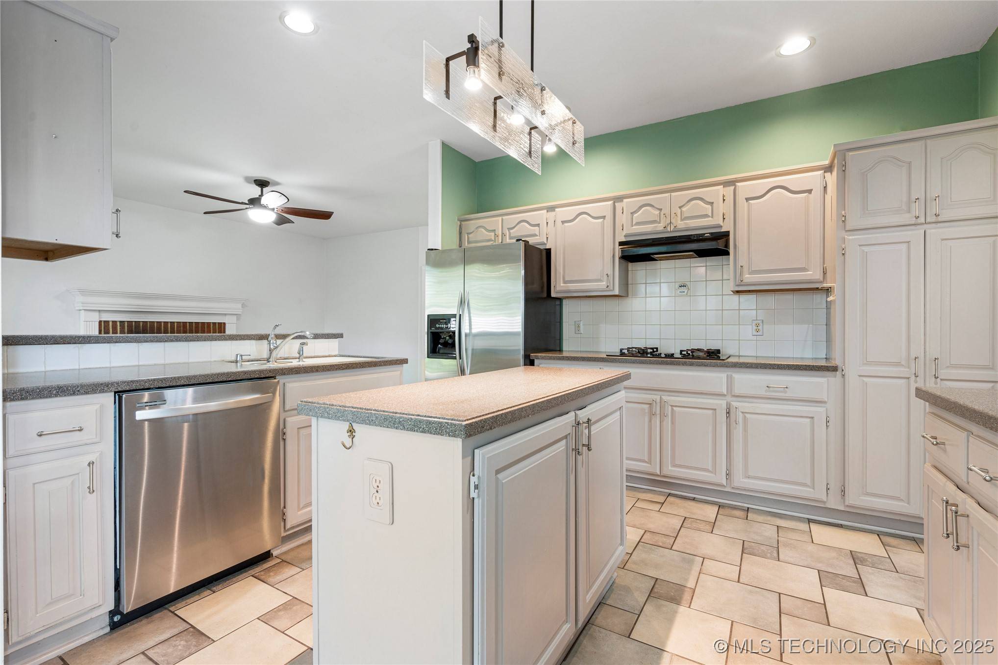 Tulsa, OK 74,11130 E 75th PL