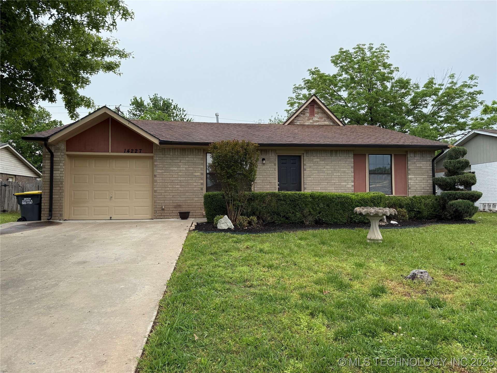 14227 S Poplar ST, Glenpool, OK 74033