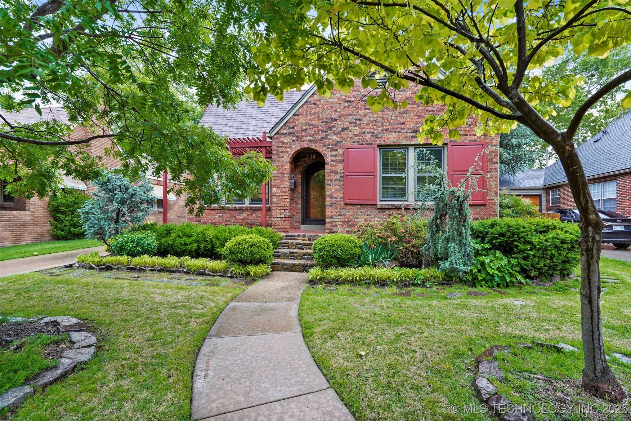 1935 S Gary AVE, Tulsa, OK 74104