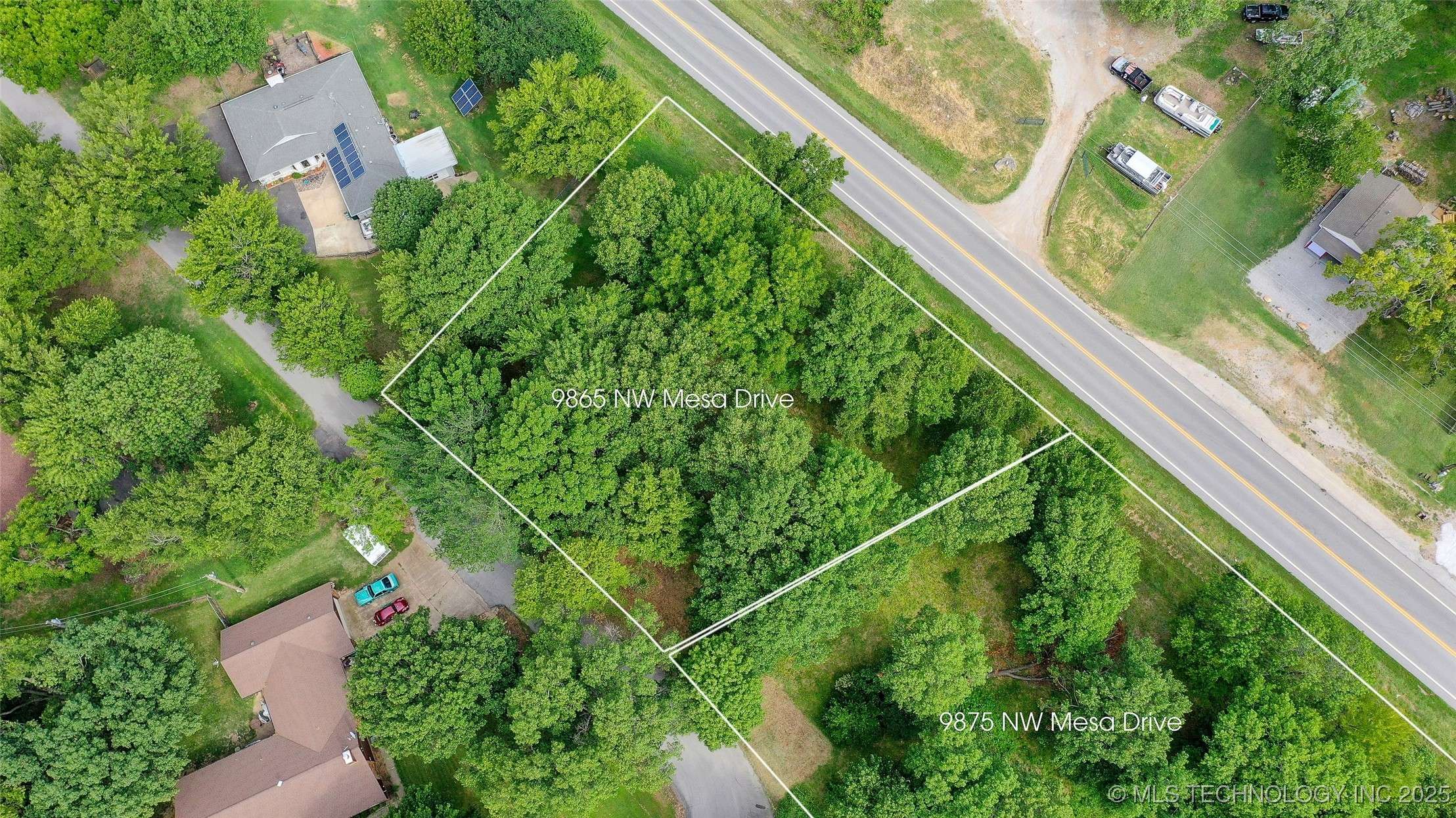 9865 E Mesa DR, Claremore, OK 74017