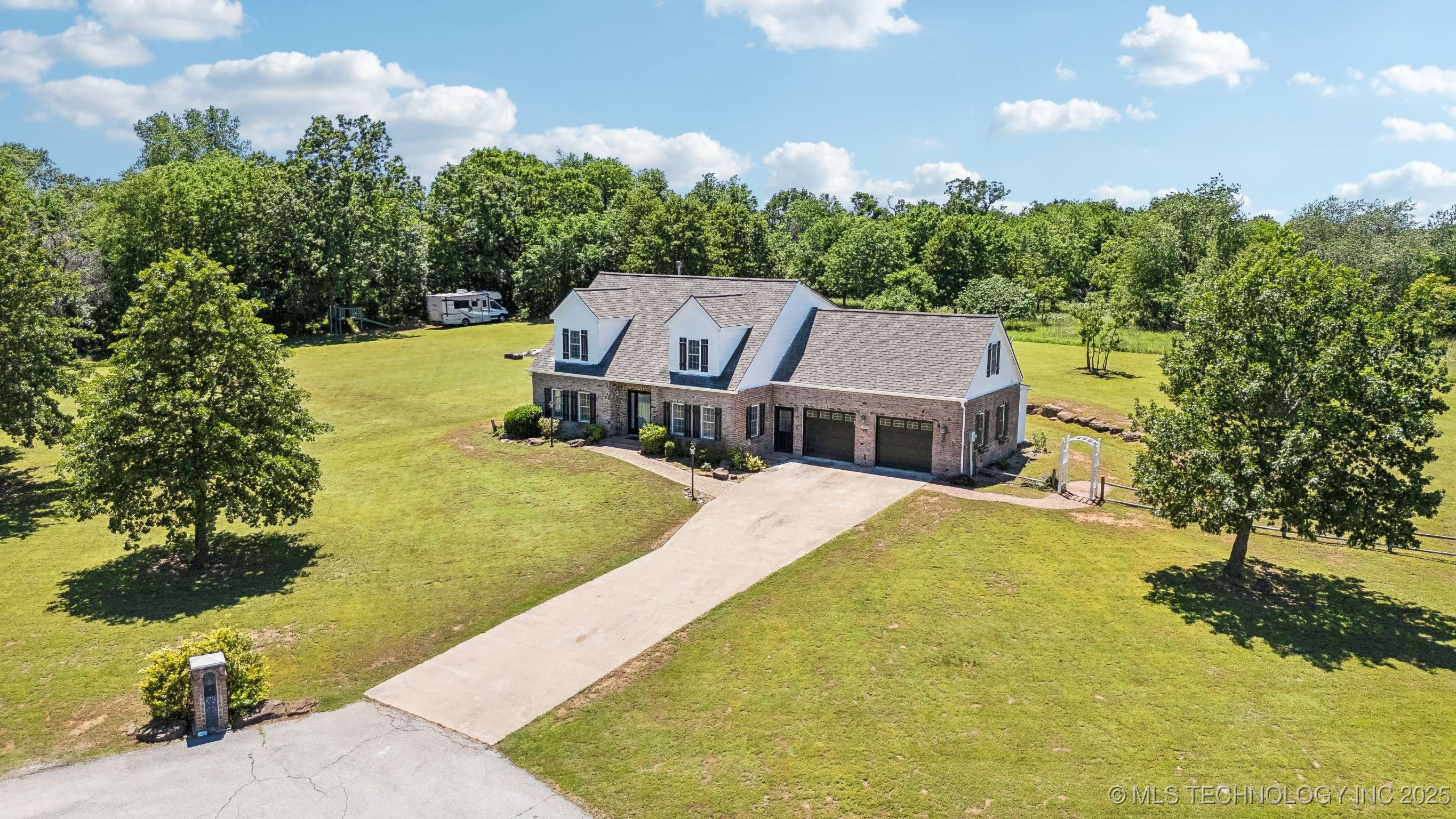2982 S 294th East Avenue, Broken Arrow, OK 74014