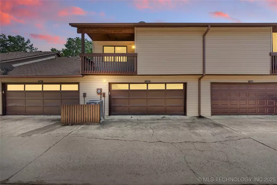 1305 S 110th East Avenue #3C, Tulsa, OK 74128