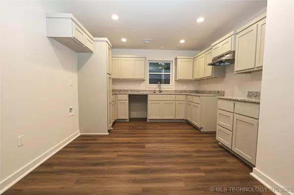 Sapulpa, OK 74066,805 N Ridgeway ST