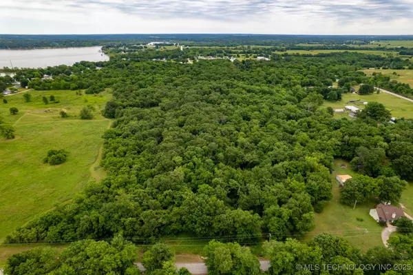 Grove, OK 74344,6 S 650 RD