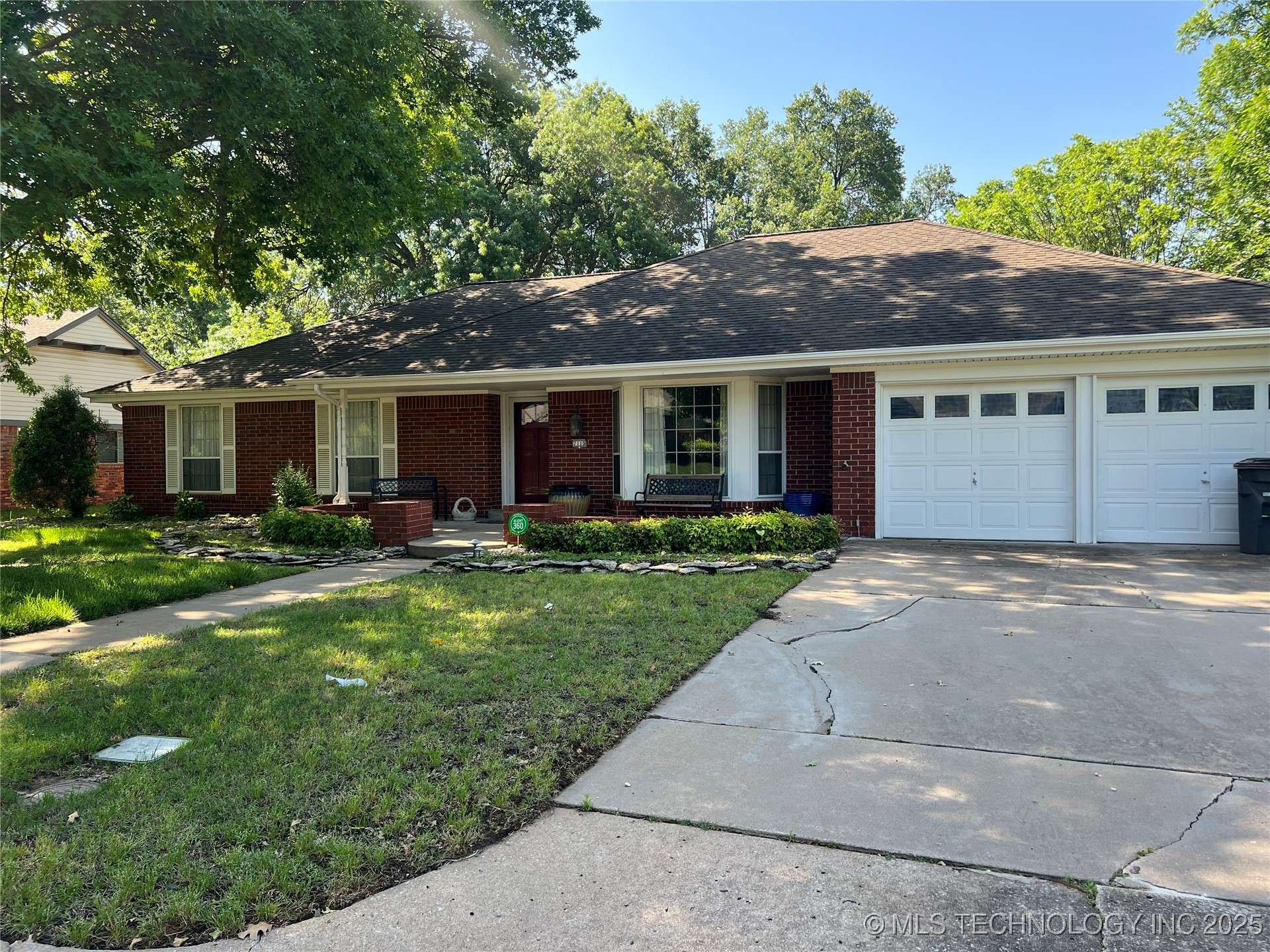 7110 E 69th ST, Tulsa, OK 74133