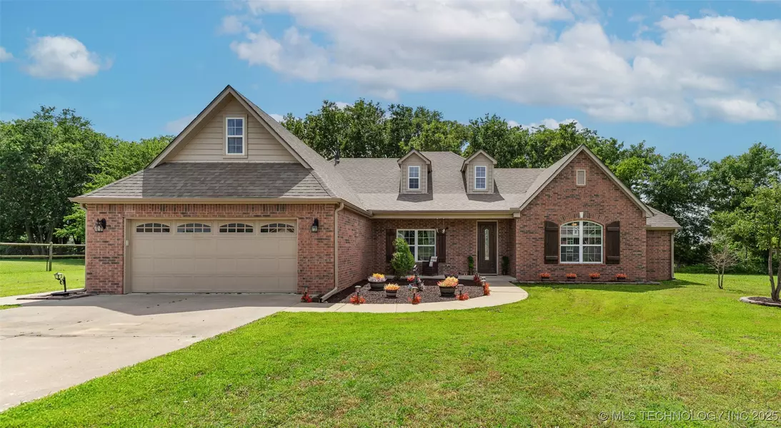 18932 Spring Creek LN, Claremore, OK 74017