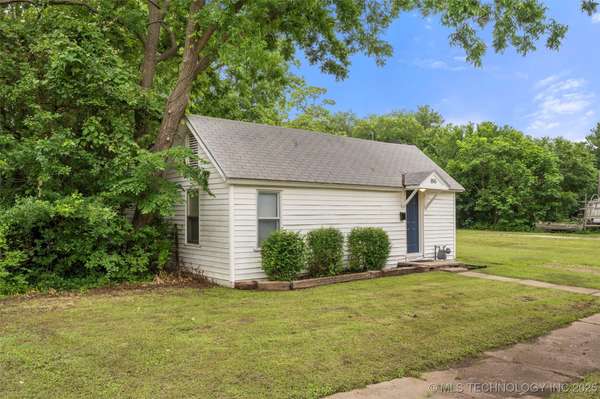 816 S Choctaw AVE, Bartlesville, OK 74003