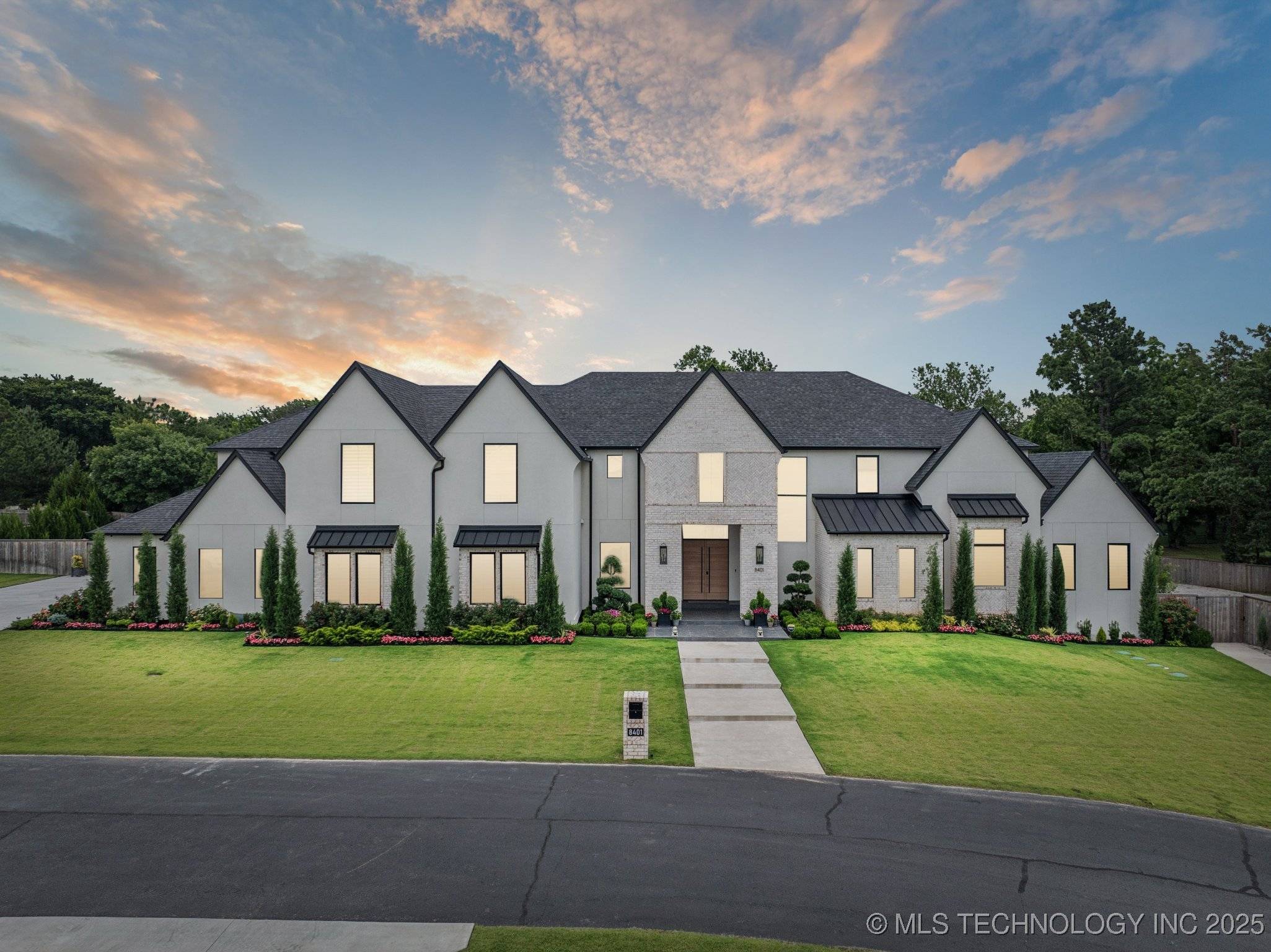 8401 S Desert Palm AVE, Broken Arrow, OK 74011
